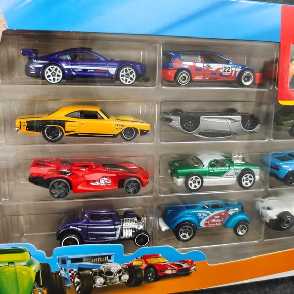 20-Pack Die-Cast Cars Set - Picture 3 of 6